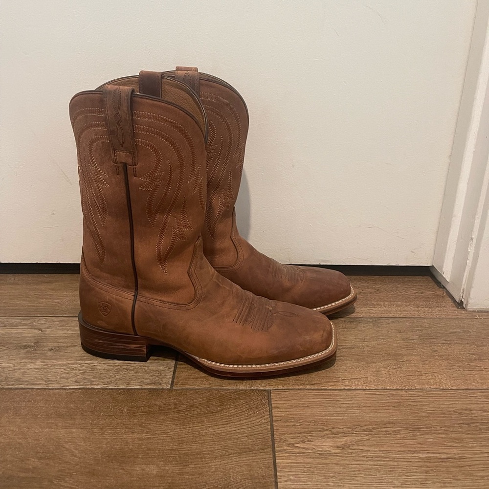 Ariat Men's Tan Leather Cowboy Boots - Picture 3 of 6
